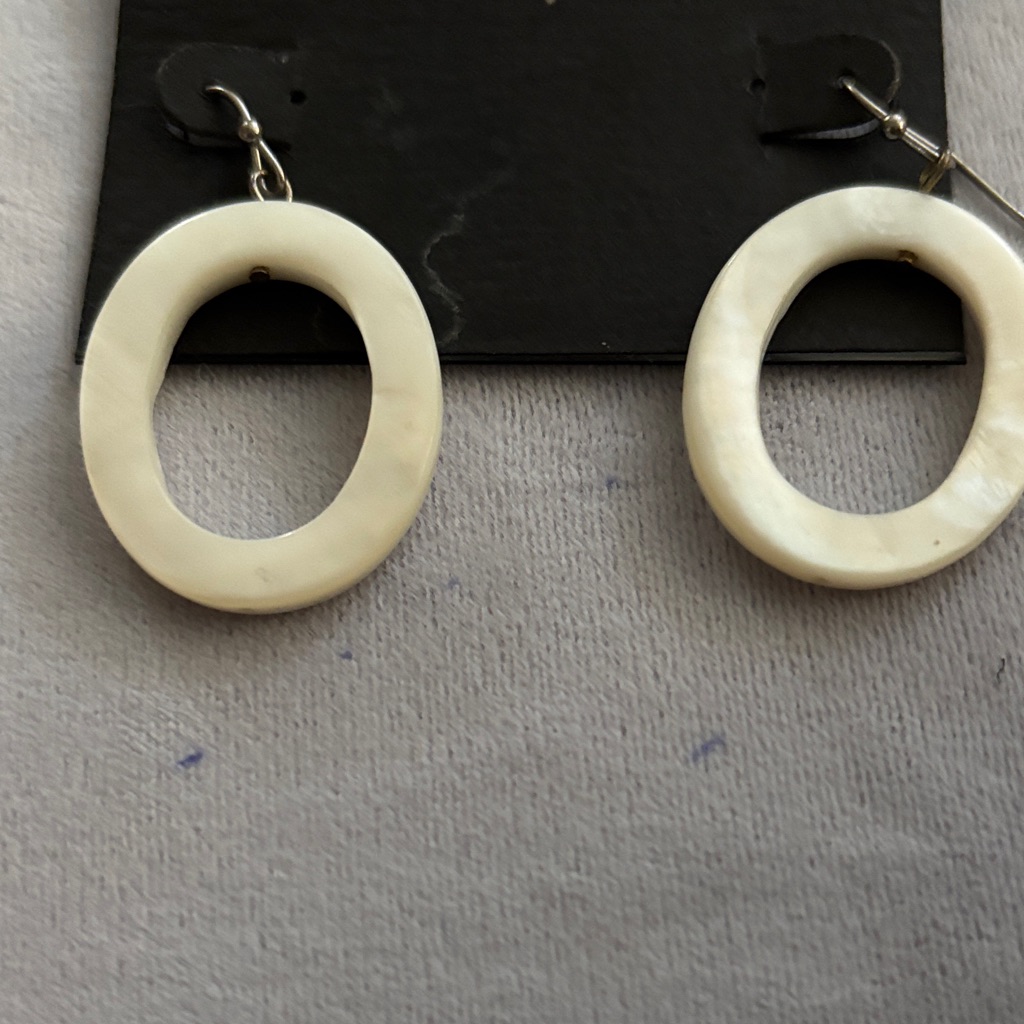 Elegant Cream Oval Earrings 38$
